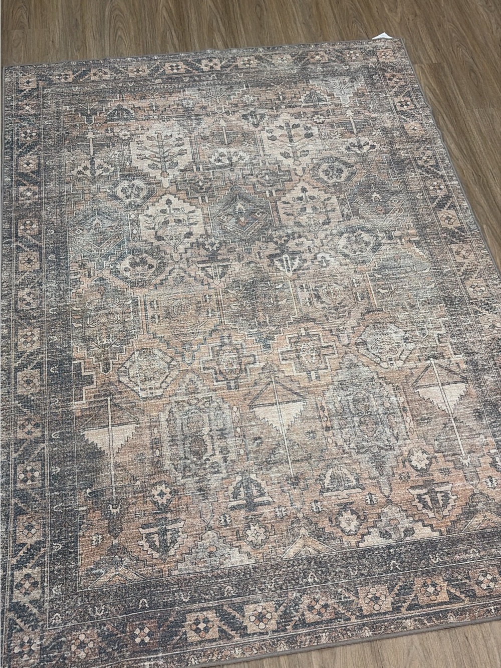 Washable Vintage-Inspired Area Rug in Muted Gray and Beige 5 x 7
